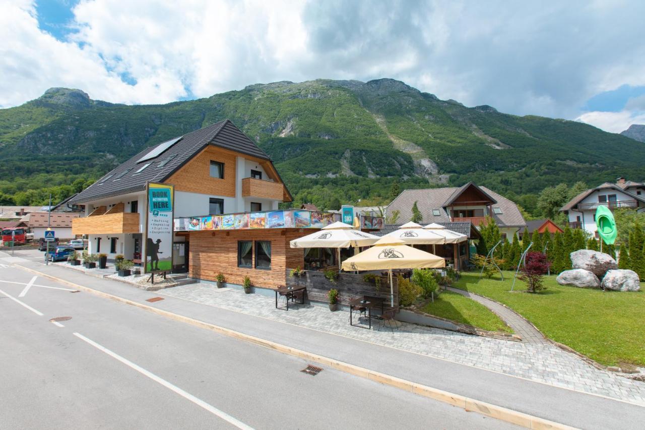 Hostel Soca Rocks Бовец Екстер'єр фото