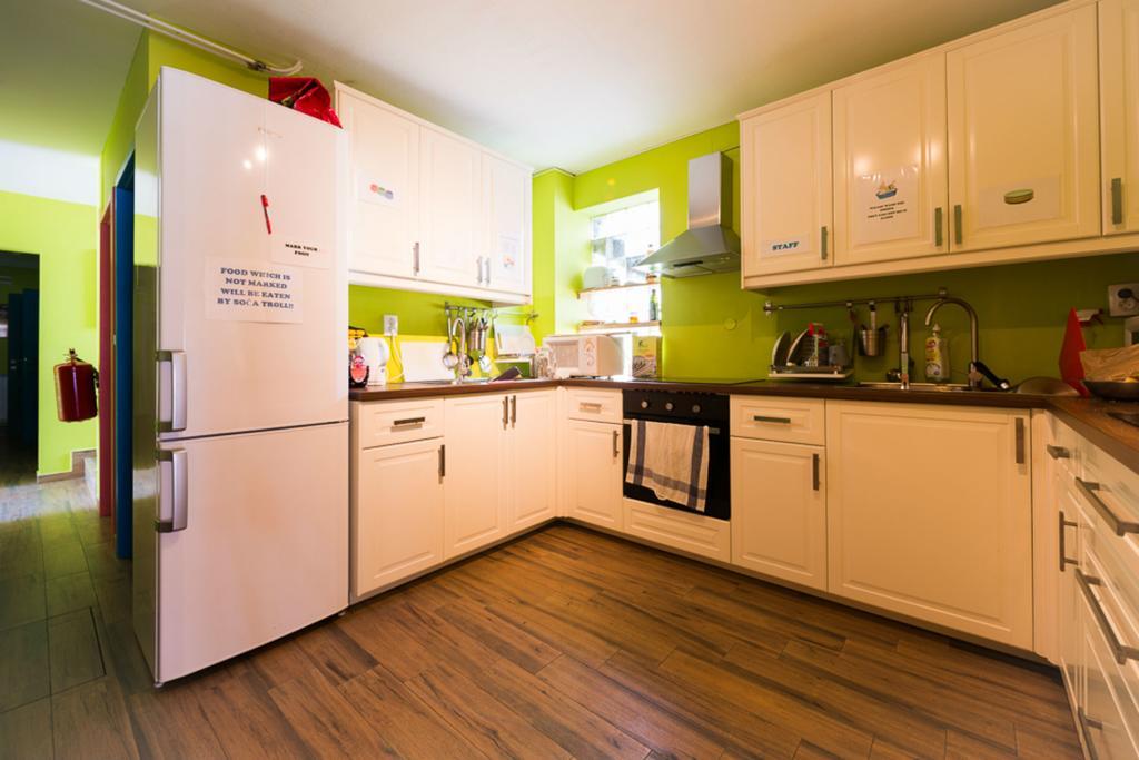 Hostel Soca Rocks Бовец Екстер'єр фото